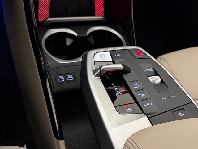 2025 BMW X1 28i - Photo 29