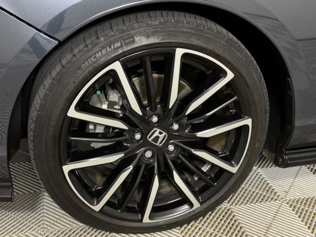 Used 2023 Honda Accord Hybrid Touring Sedan