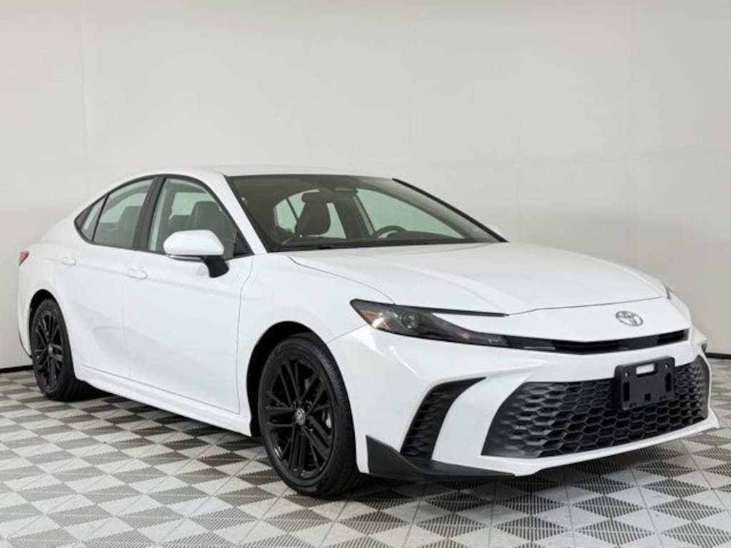 Used 2025 Toyota Camry SE Sedan