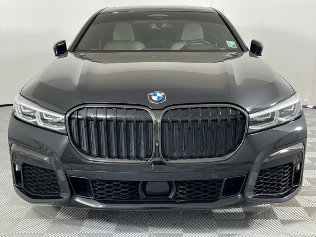 Used 2022 BMW 750i xDrive Sedan