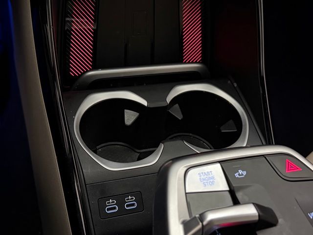 2025 BMW X1 28i - Photo 31
