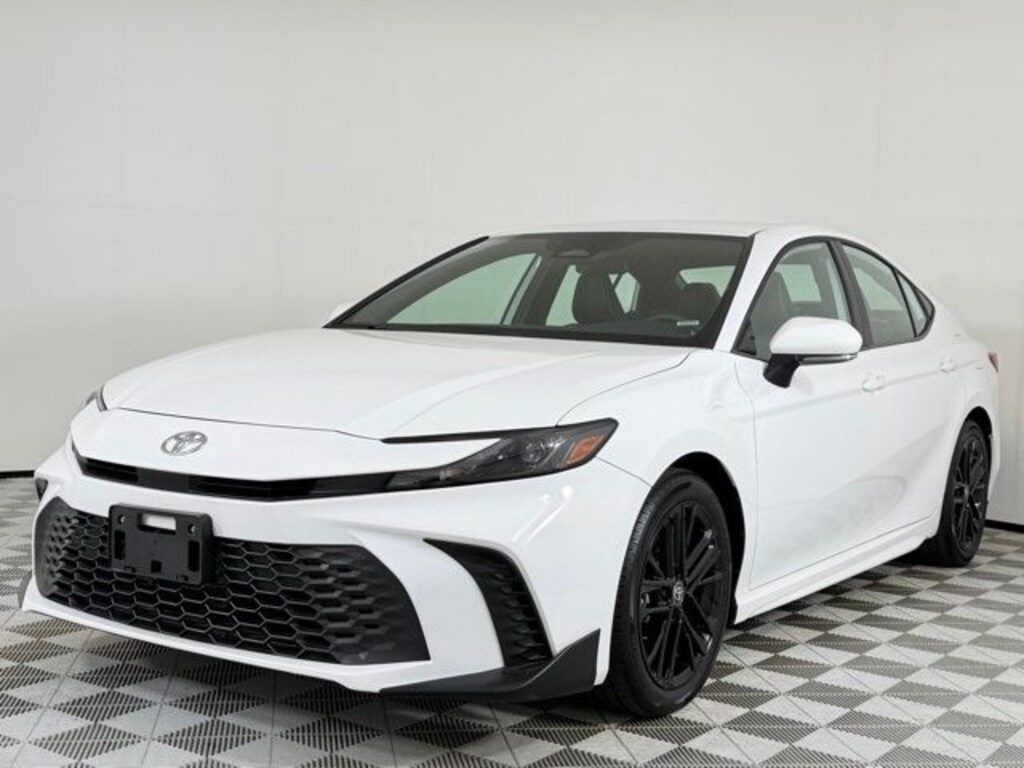 Used 2025 Toyota Camry SE Sedan