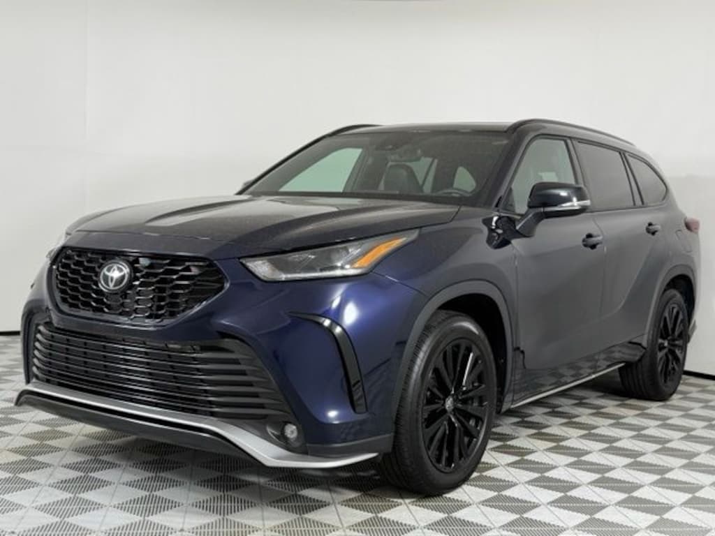 Used 2025 Toyota Highlander XSE SUV