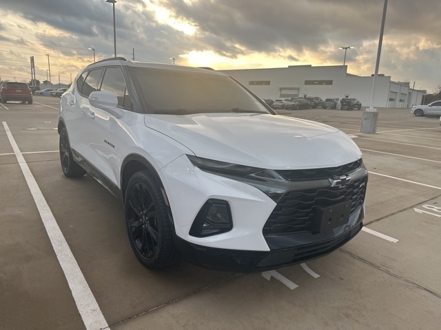 2019 Chevrolet Blazer RS photo 2
