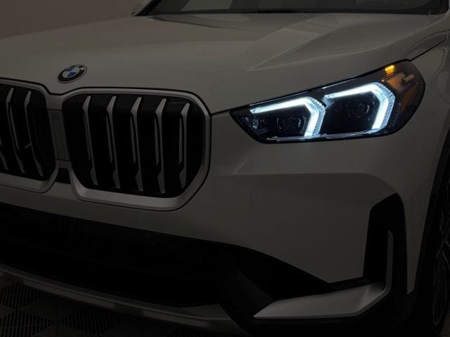 2025 BMW X1 28i - Photo 6