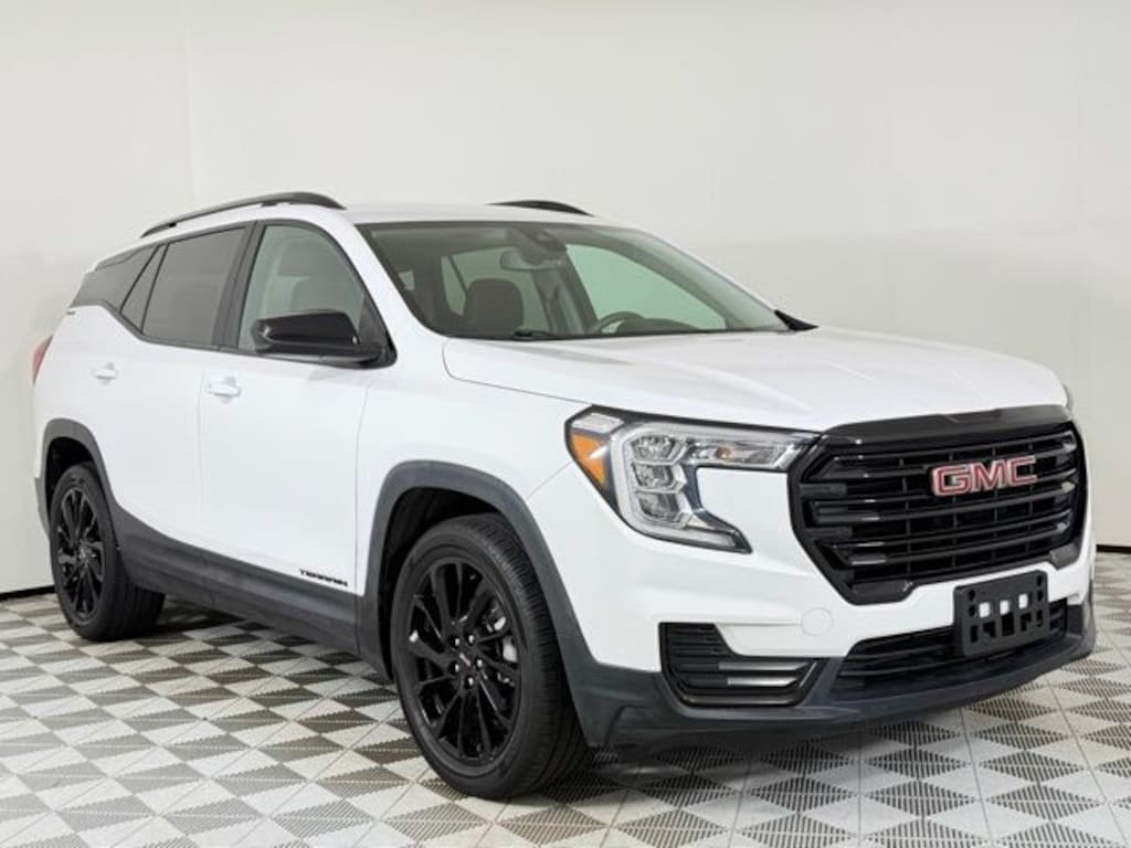 Used 2023 GMC Terrain SLE SUV
