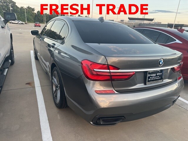 2018 Bmw 750i Sedan photo 4