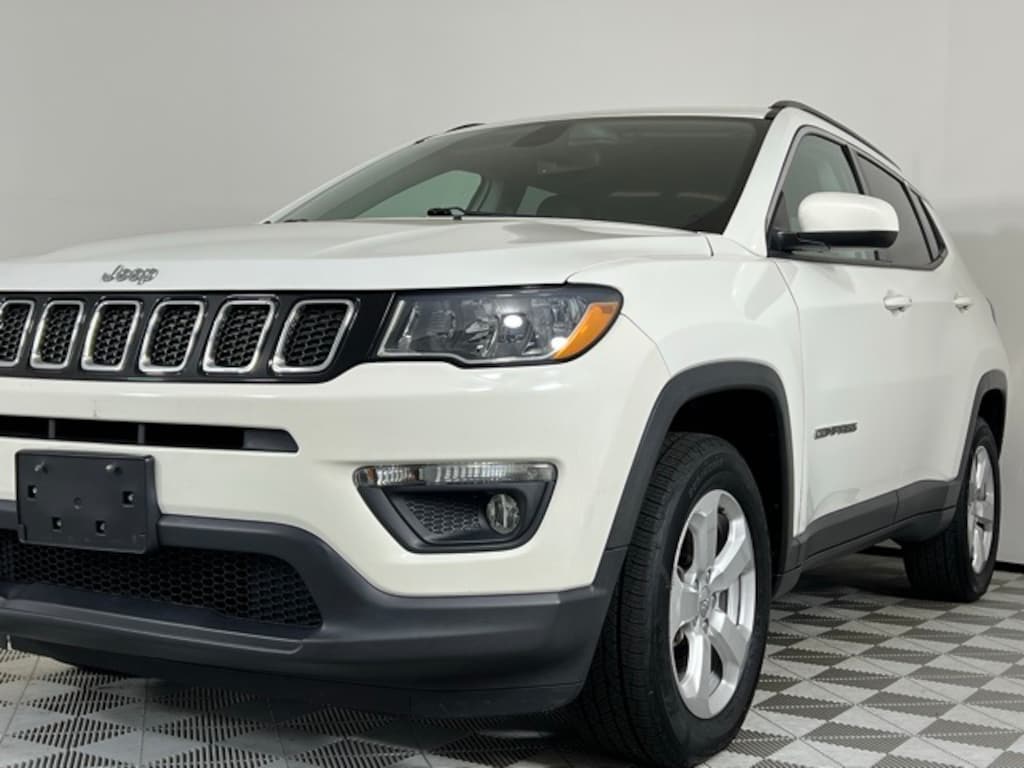 Used 2019 Jeep Compass Latitude 4x4 SUV