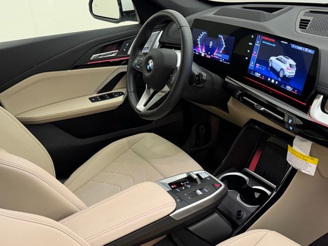 2025 BMW X1 28i - Photo 21