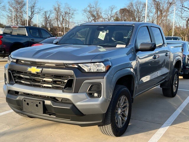 2023 Chevrolet Colorado LT photo 4