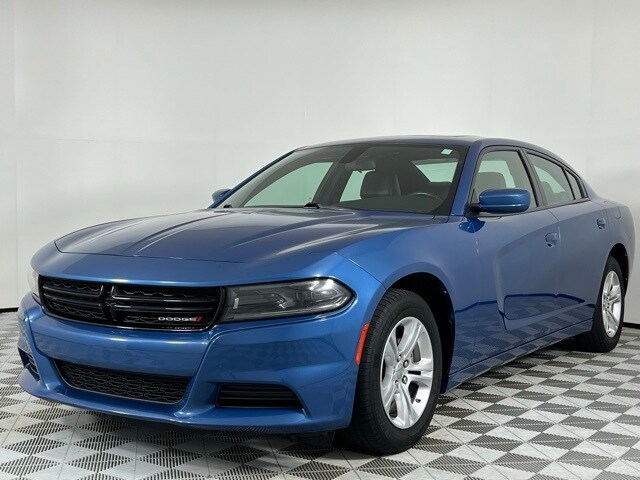 2022 Dodge Charger SXT photo 2