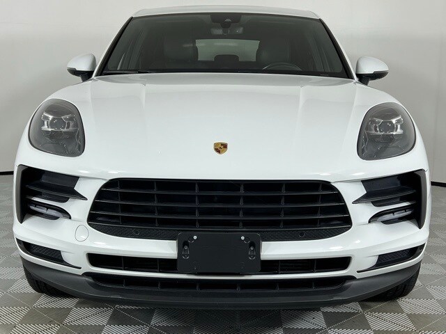 2020 Porsche Macan Base photo 2