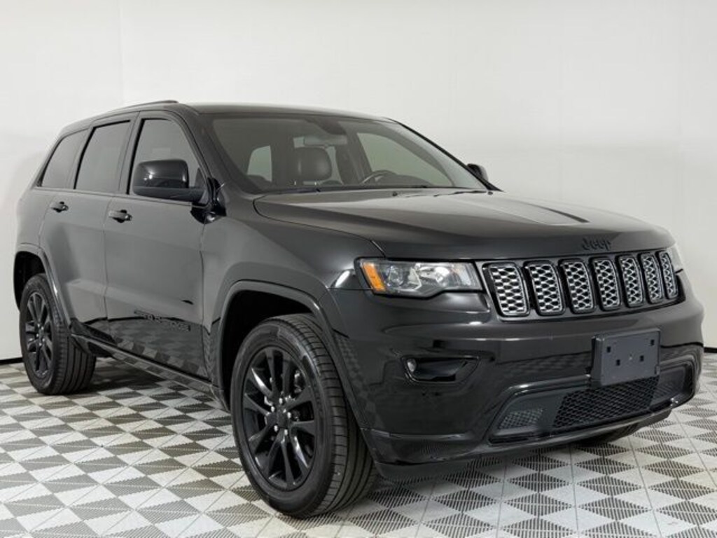 Used 2021 Jeep Grand Cherokee Laredo SUV