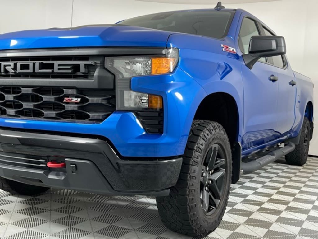 Used 2022 Chevrolet Silverado 1500 Custom Trail Boss Truck Crew Cab