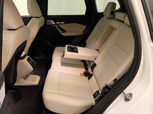 2025 BMW X1 28i - Photo 18