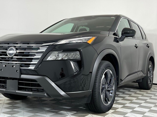 2024 Nissan Rogue SV photo 4