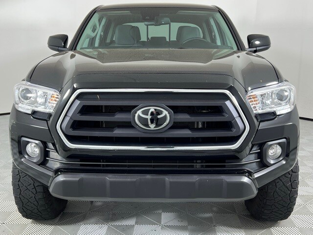 2023 Toyota Tacoma SR5 V6 photo 2