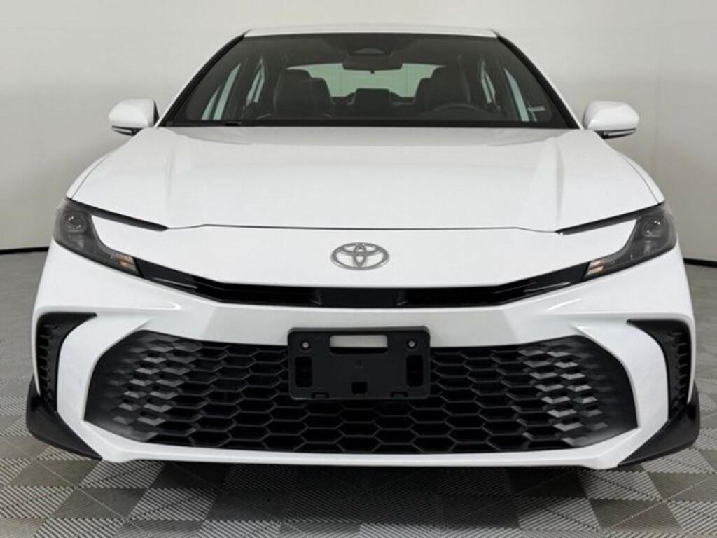 Used 2025 Toyota Camry SE Sedan