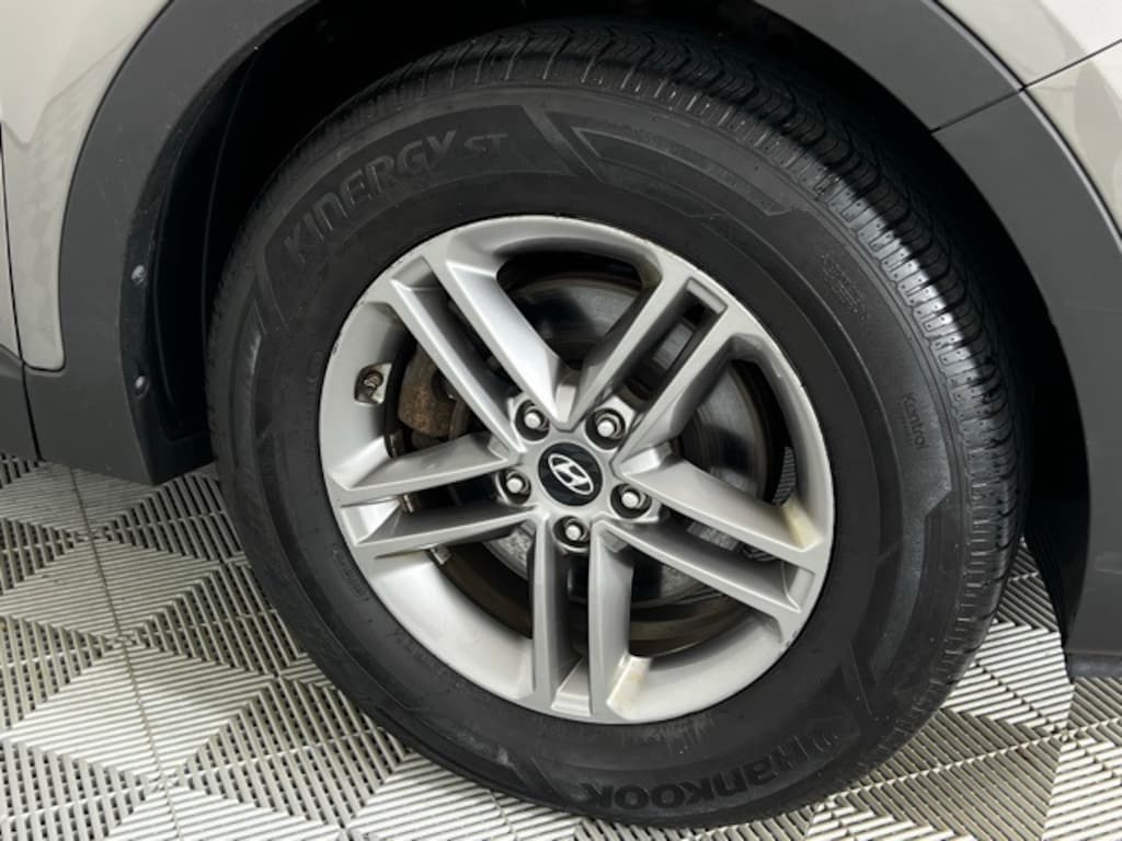 Used 2018 Hyundai Santa Fe Sport 2.4L SUV