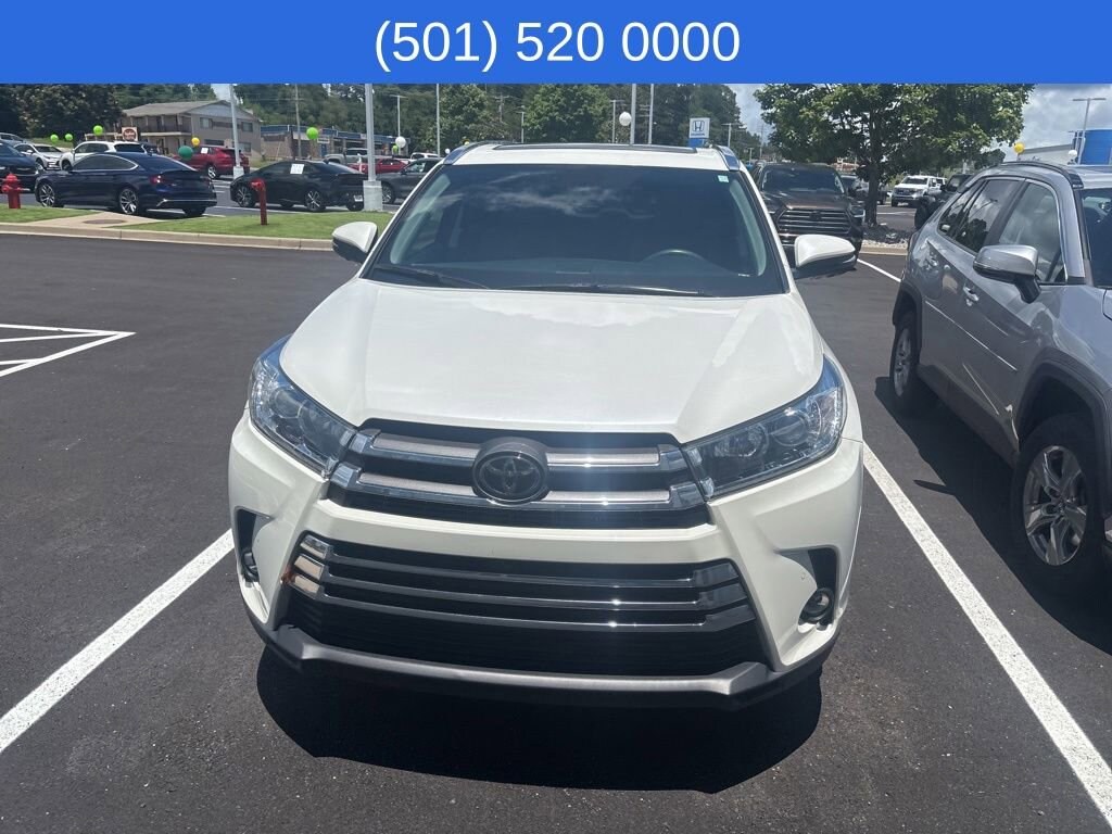 Used 2019 Toyota Highlander Limited Platinum V6 SUV