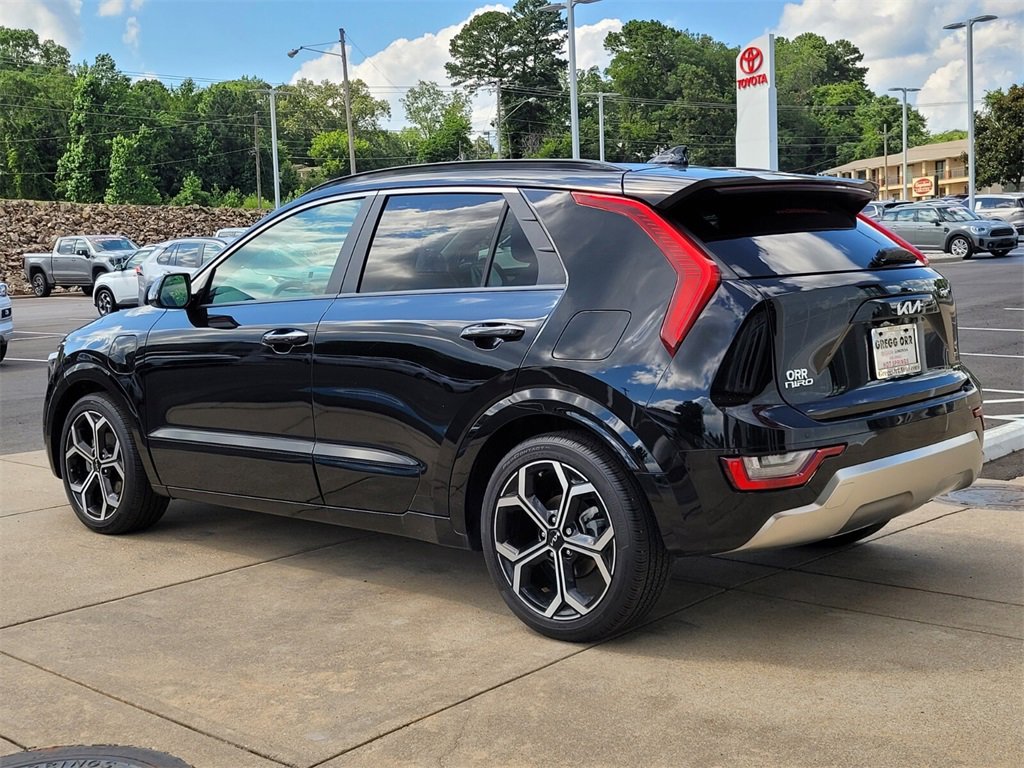 2024 Kia Niro Plug-In Hybrid SX Touring photo 3
