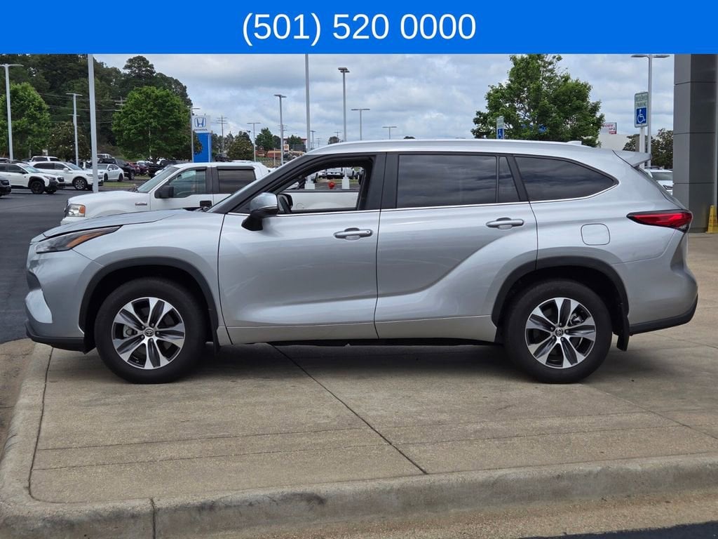Used 2023 Toyota Highlander XLE SUV