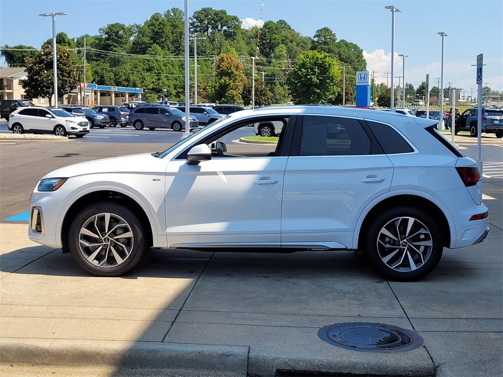 2024 Audi Q5 45 S line Premium photo 2