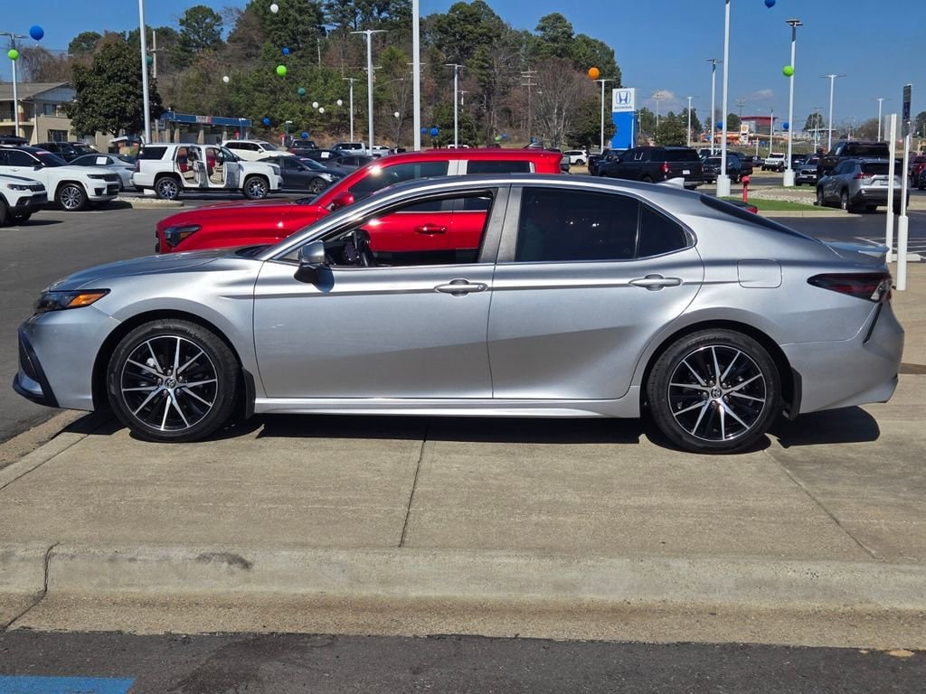 Used 2024 Toyota Camry Hybrid SE Sedan