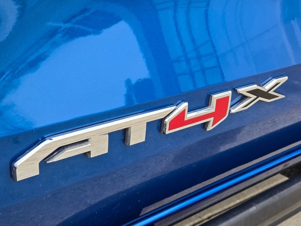 2024 GMC Canyon AT4X - Photo 12