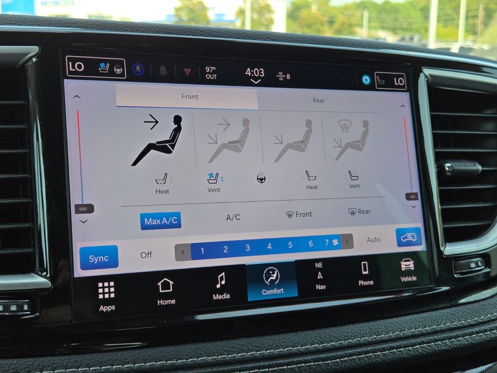 2024 Chrysler Pacifica Limited - Photo 27