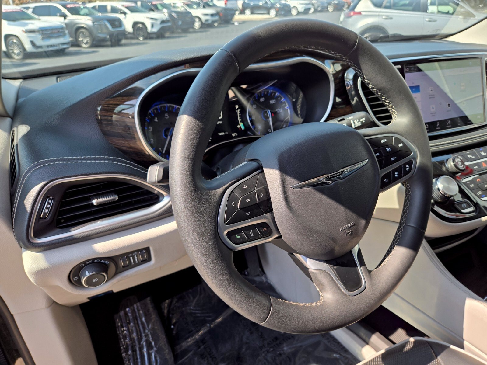 2024 Chrysler Pacifica Limited - Photo 11