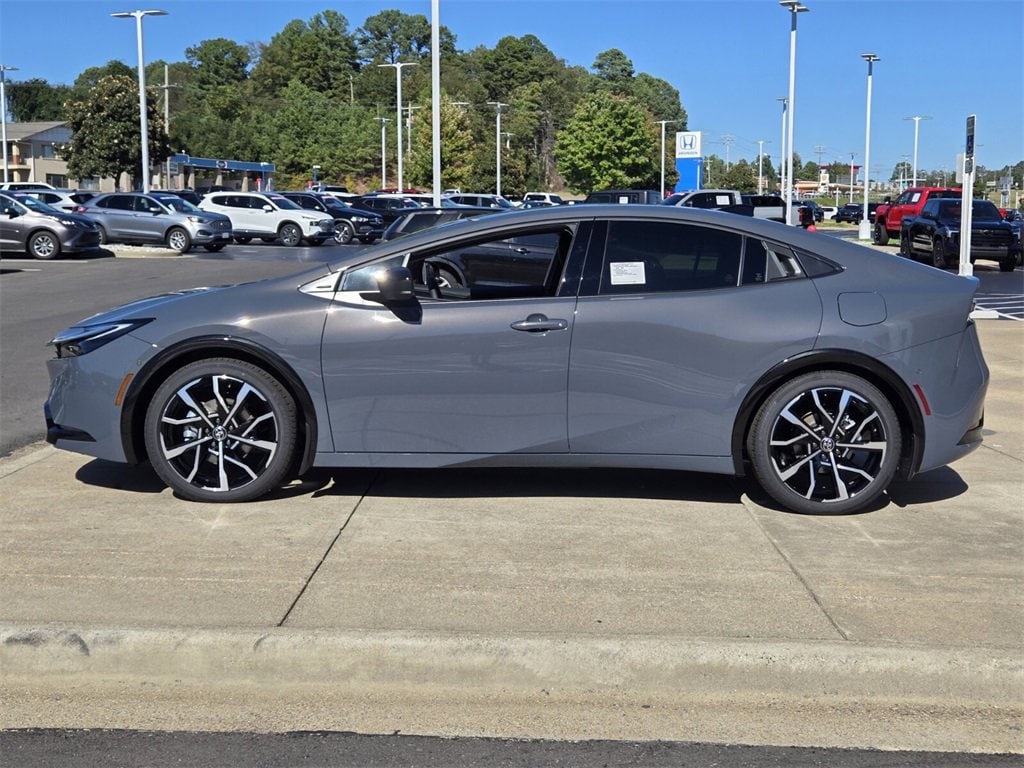 New 2026 Toyota Prius Plug-in Hybrid XSE Premium Hatchback