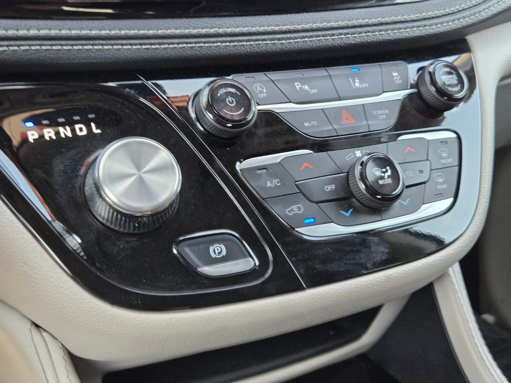 2024 Chrysler Pacifica Limited - Photo 29