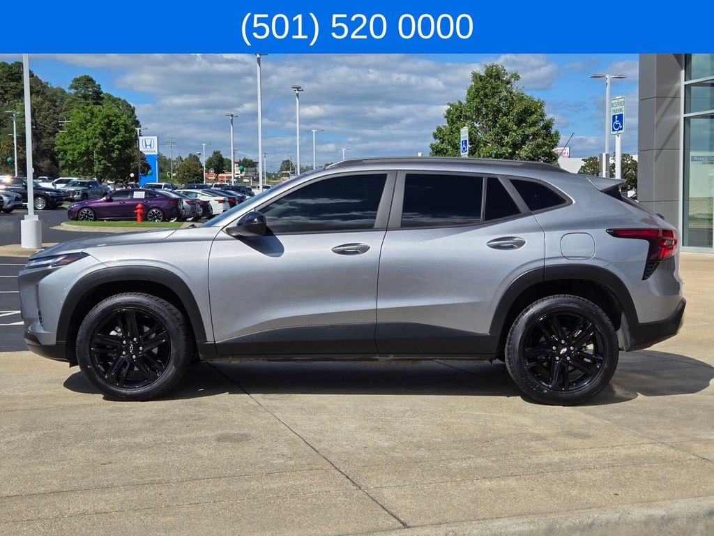 Used 2025 Chevrolet Trax Activ SUV