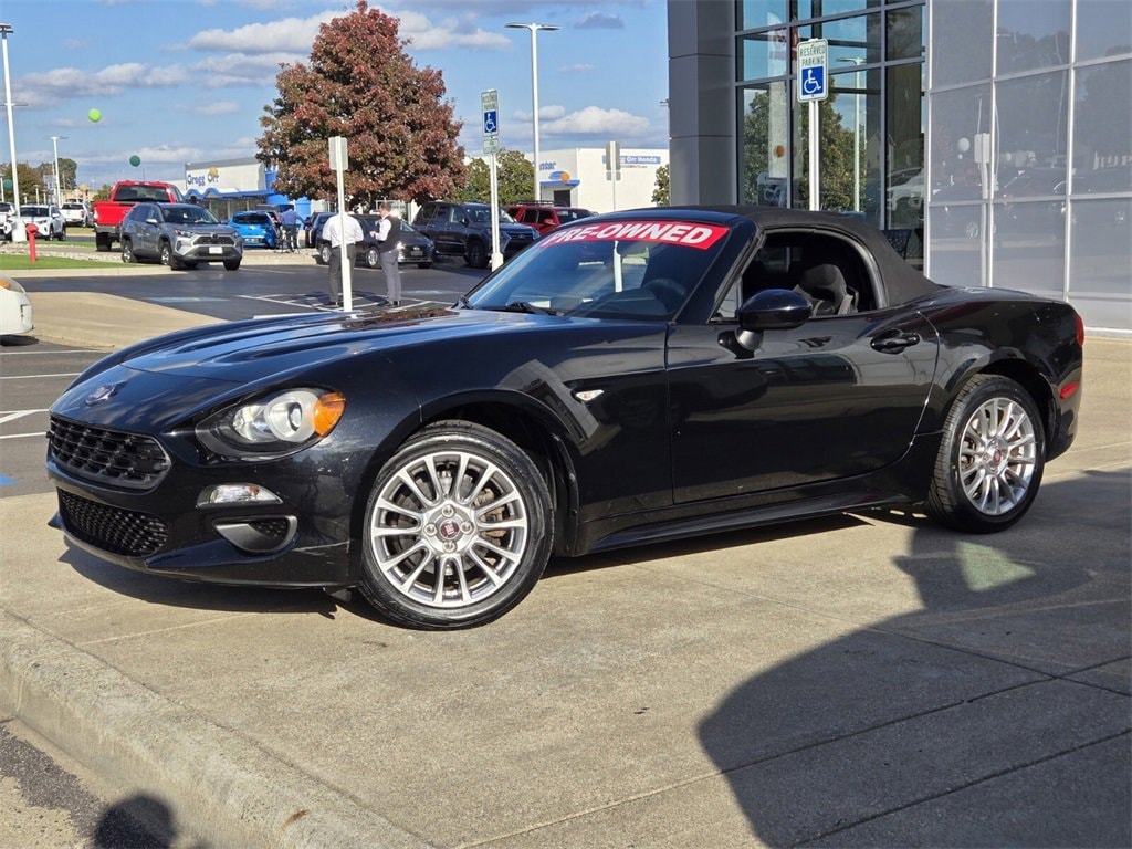 Used 2017 FIAT 124 Spider Classica Convertible