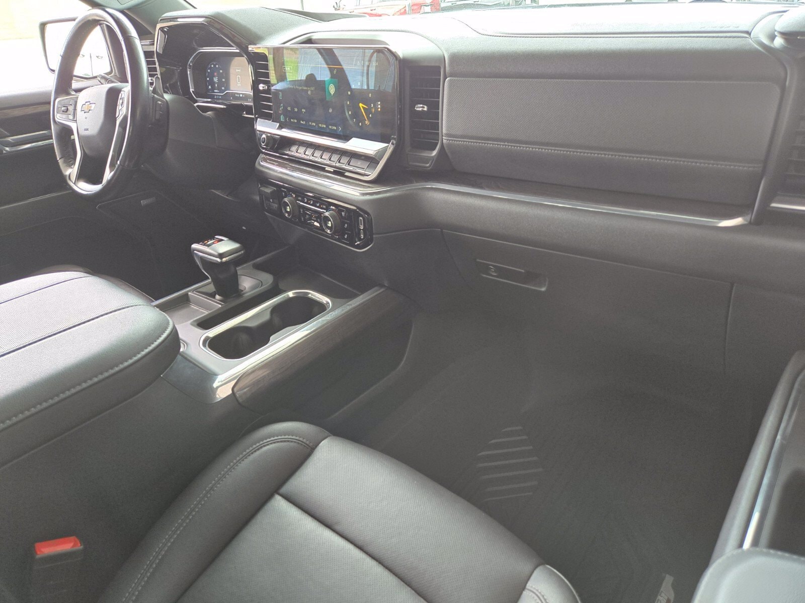 2023 Chevrolet Silverado 1500 LTZ - Photo 18