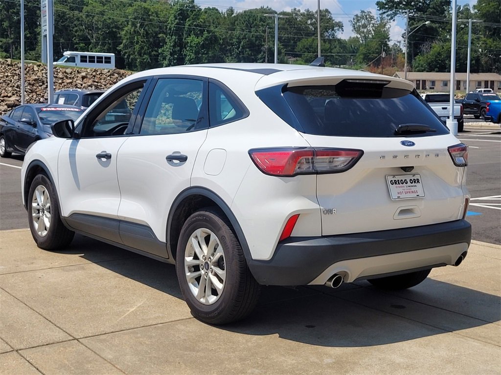 2021 Ford Escape S photo 2