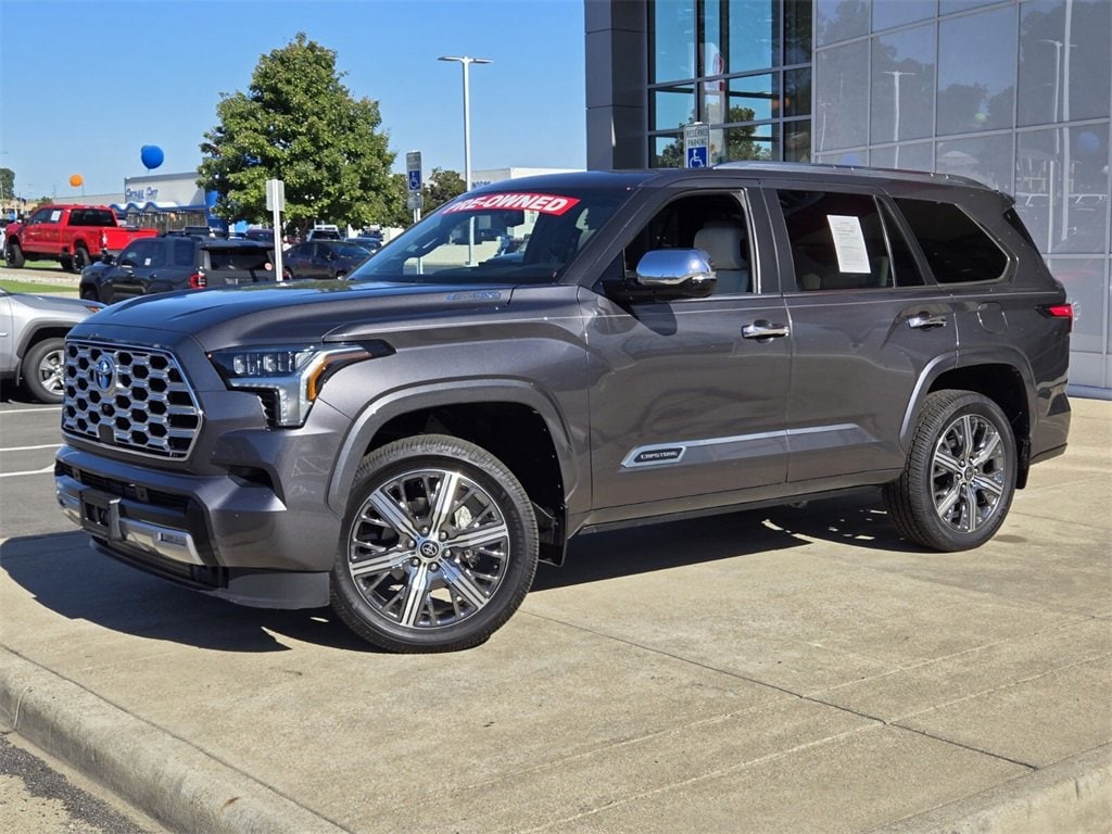 2024 Toyota Sequoia Capstone's photo