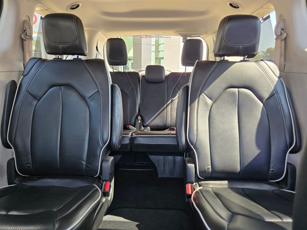 2024 Chrysler Pacifica Limited - Photo 13