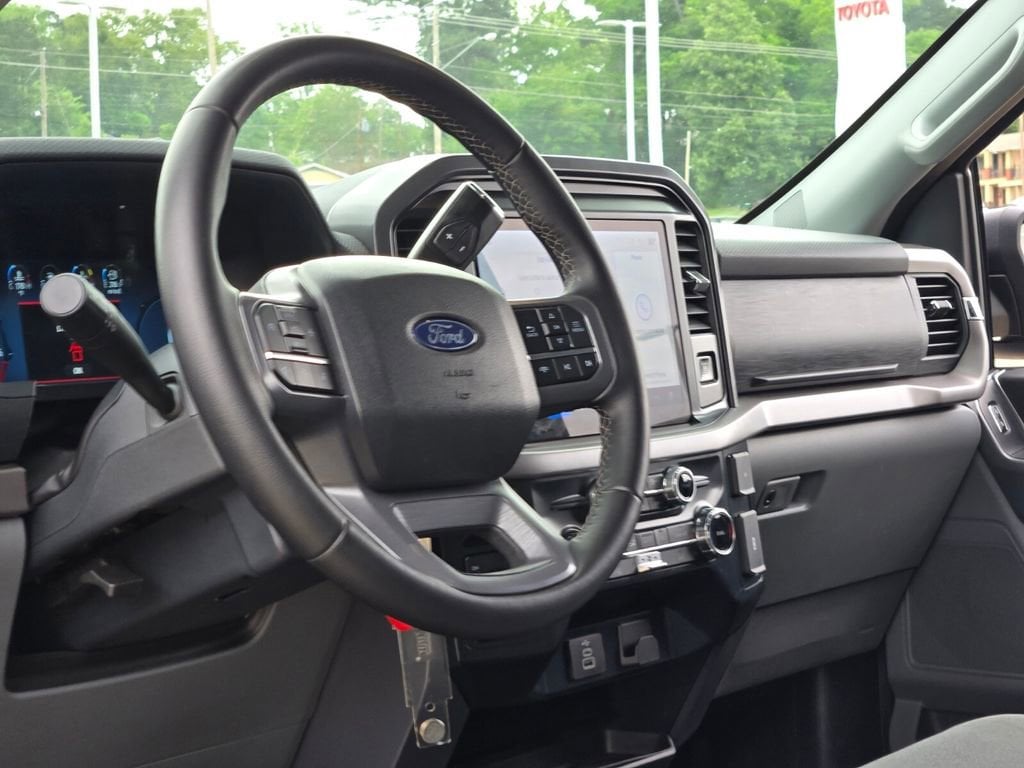 2025 Ford F-150 XLT - Photo 11
