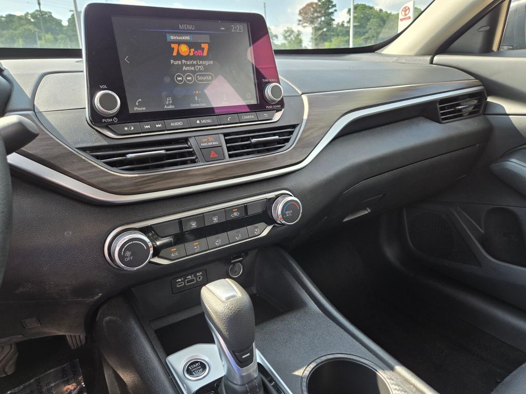 2025 Nissan Altima SV - Photo 22