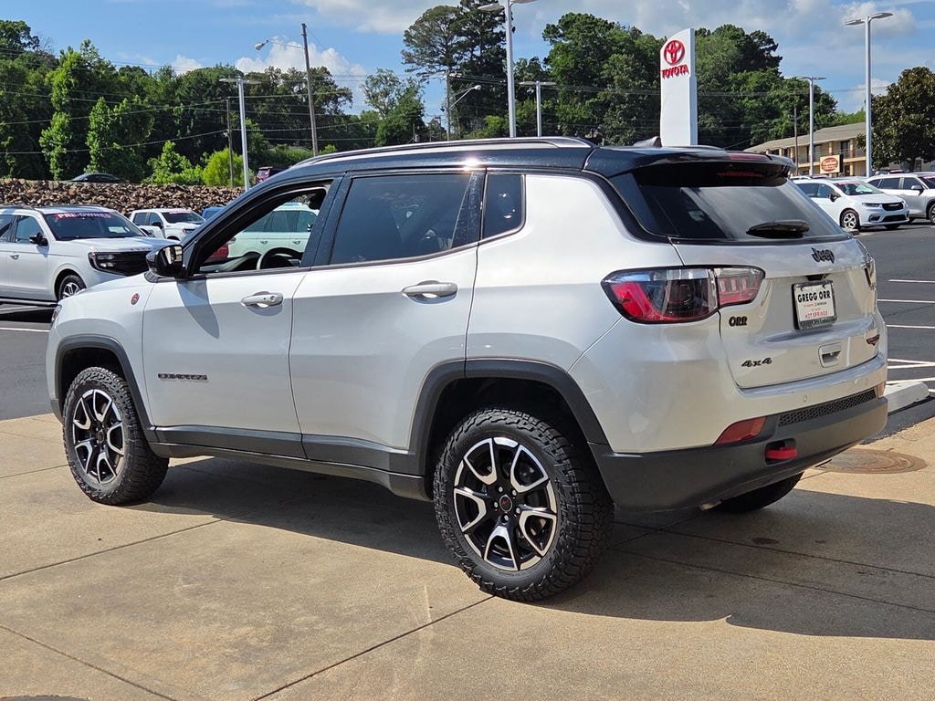 Used 2025 Jeep Compass Trailhawk SUV