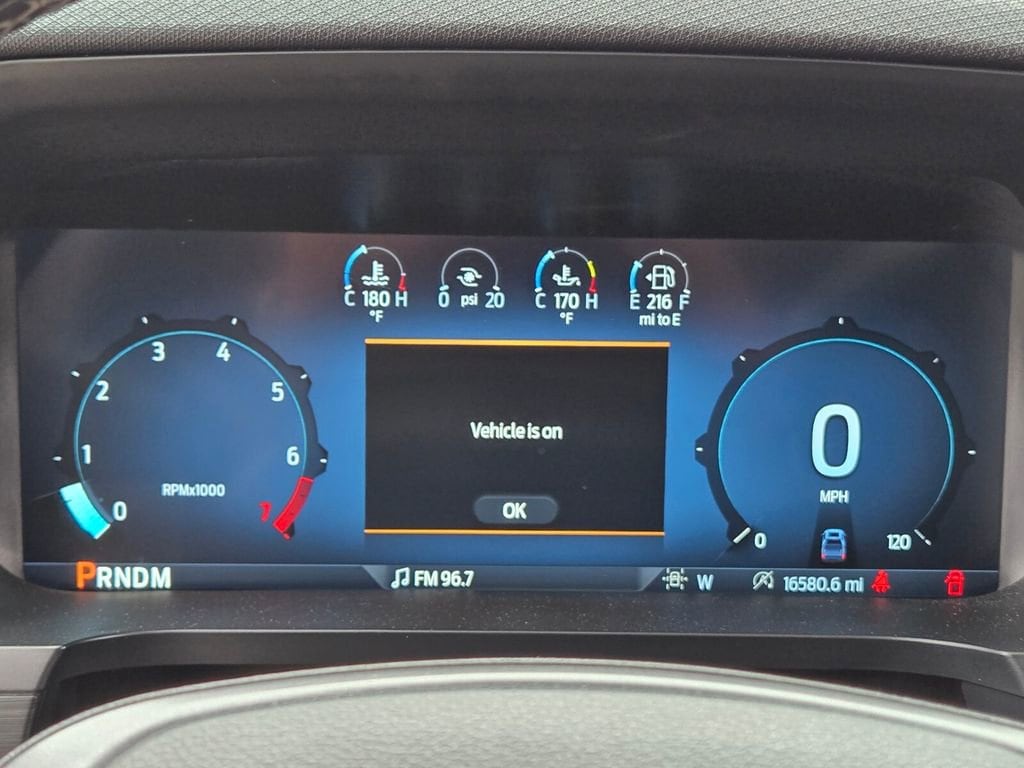 2025 Ford F-150 XLT - Photo 30