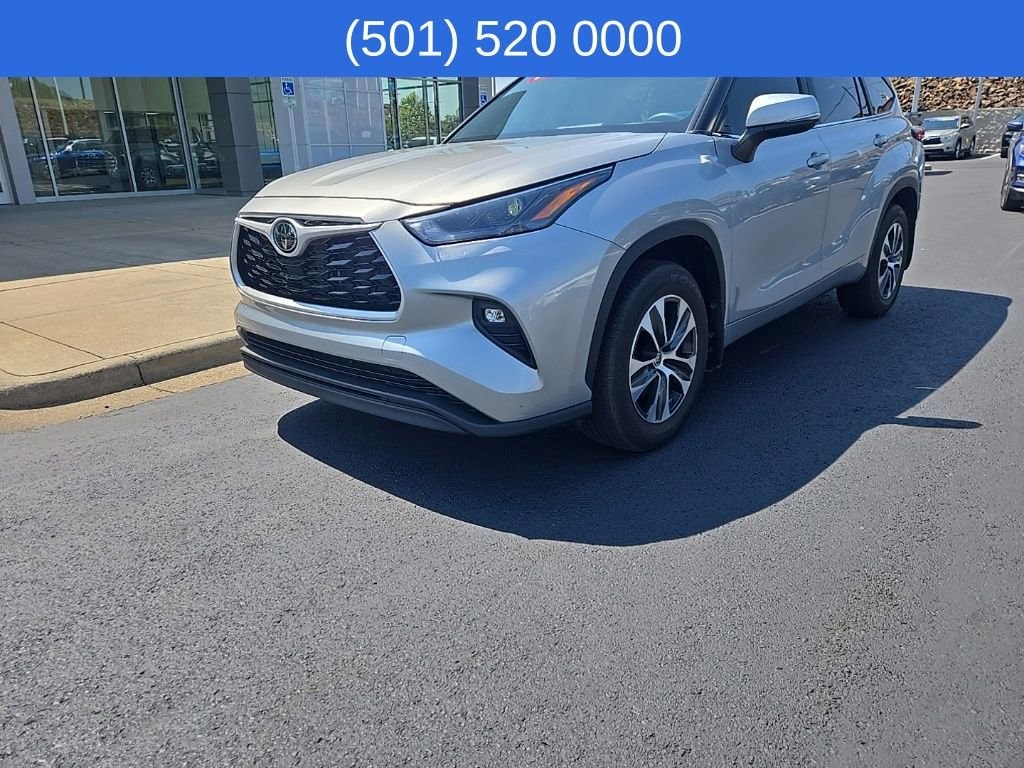 Used 2023 Toyota Highlander XLE SUV