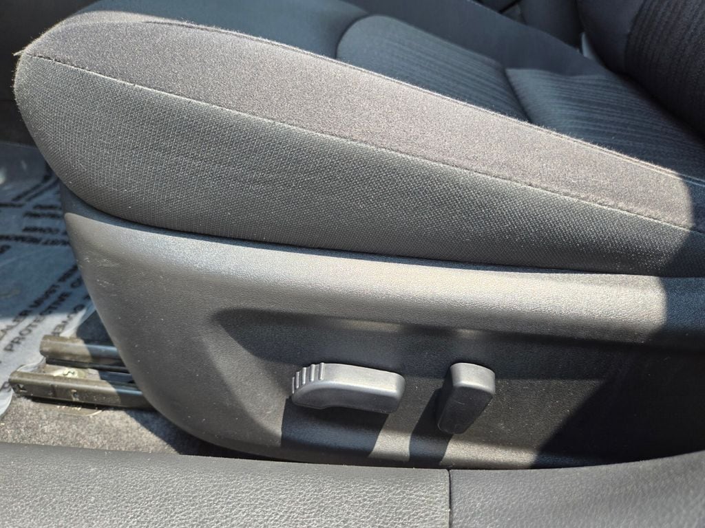 2025 Nissan Altima SV - Photo 11