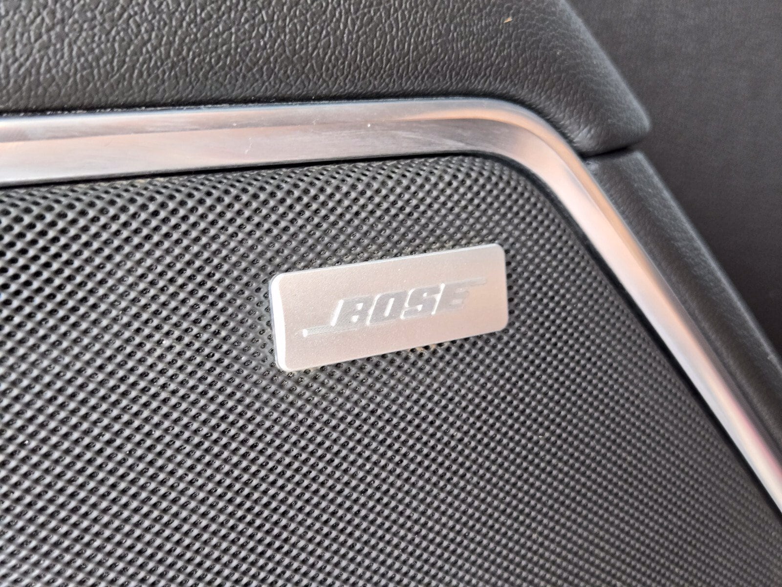 2023 Chevrolet Silverado 1500 LTZ - Photo 36