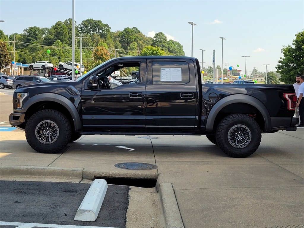 2020 Ford F-150 Raptor photo 3