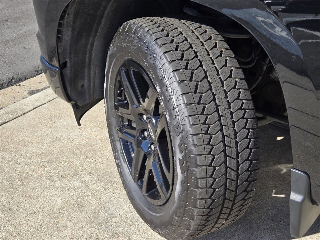 Used 2024 Chevrolet Silverado 1500 RST with VIN 1GCUDEE87RZ256369 for sale in Little Rock