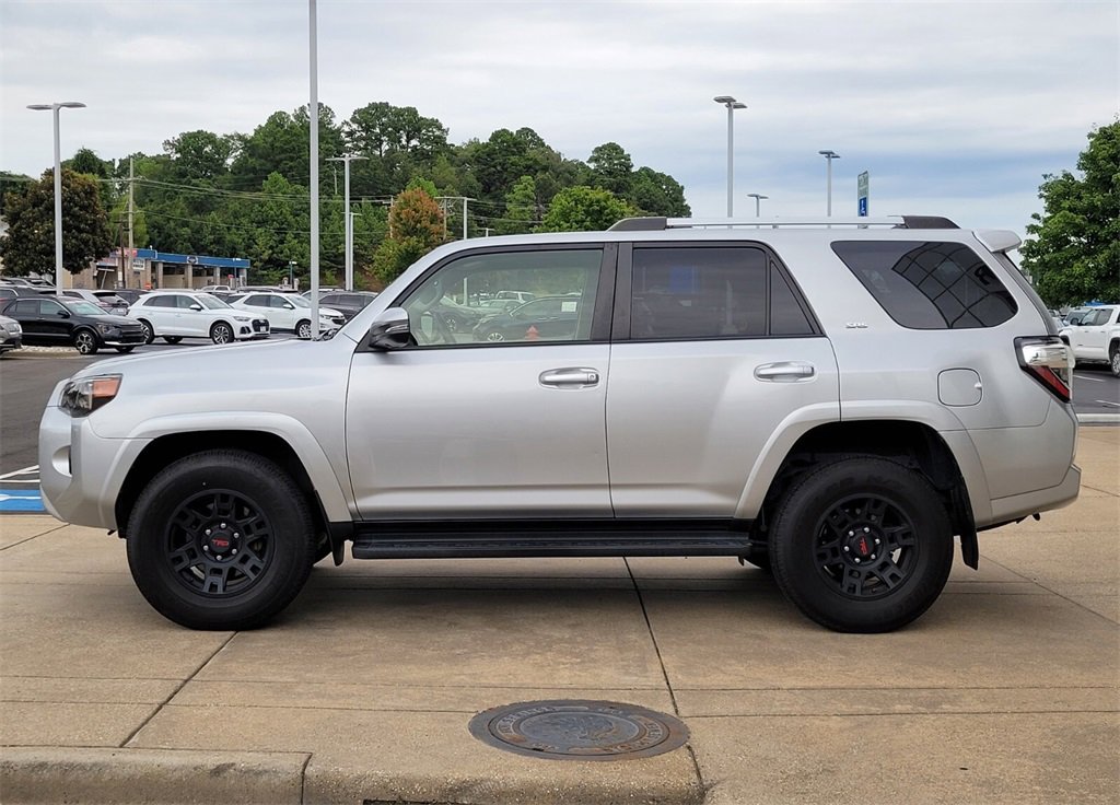 2021 Toyota 4Runner SR5 Premium photo 2