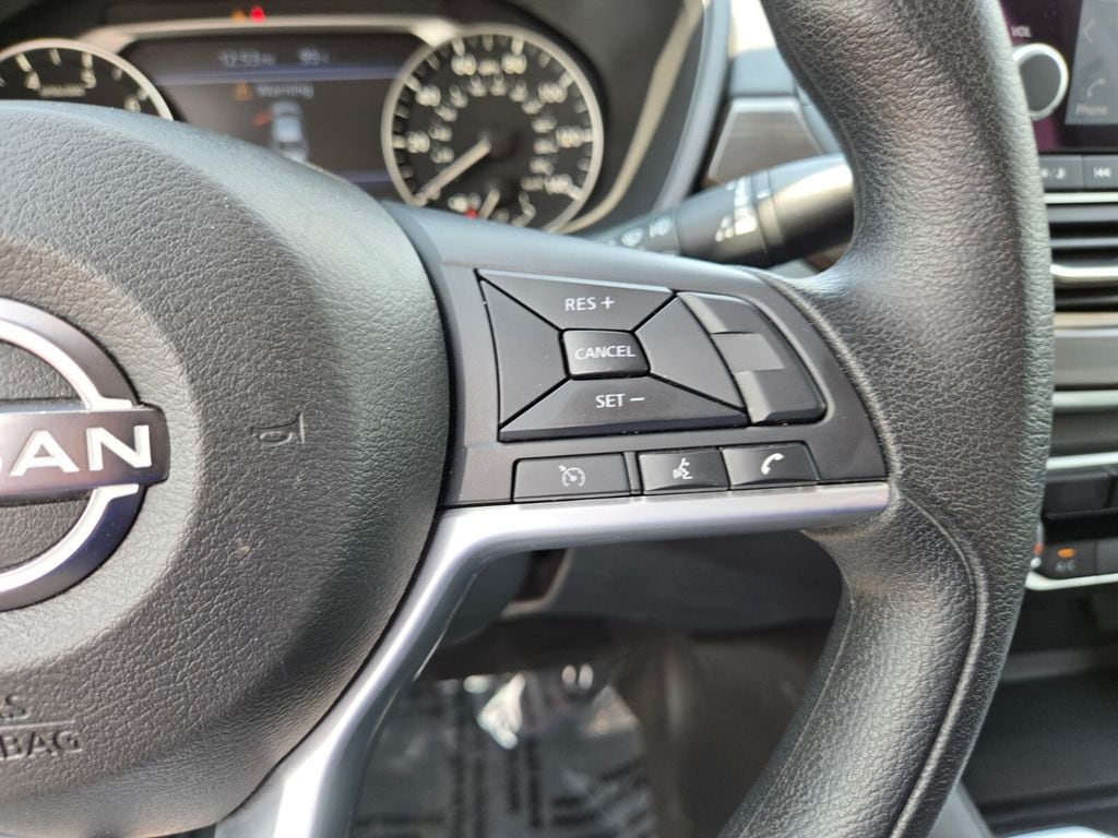 2025 Nissan Altima SV - Photo 28